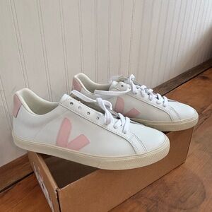 Veja Women's Sneakers in White and Soft Pink  Size 7. Never worn